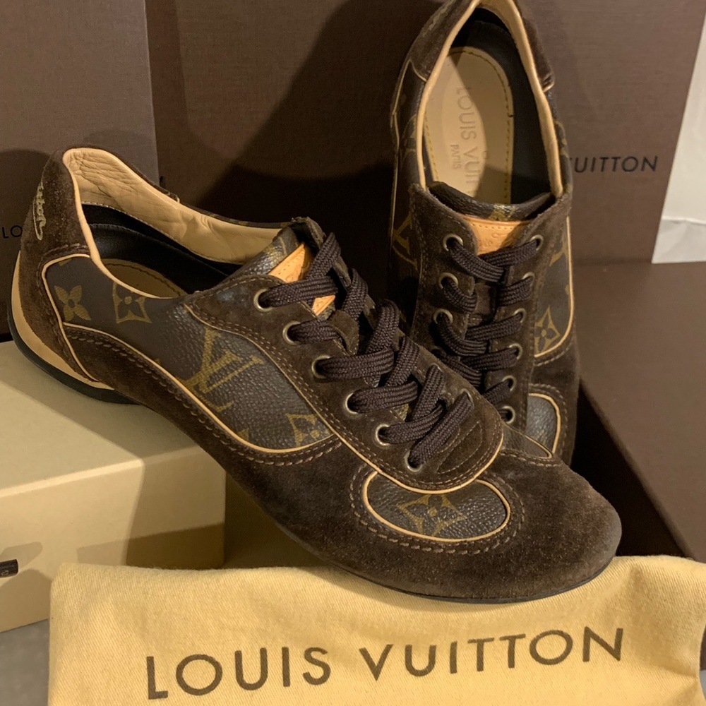 Classic Louis Vuitton Sneakers
